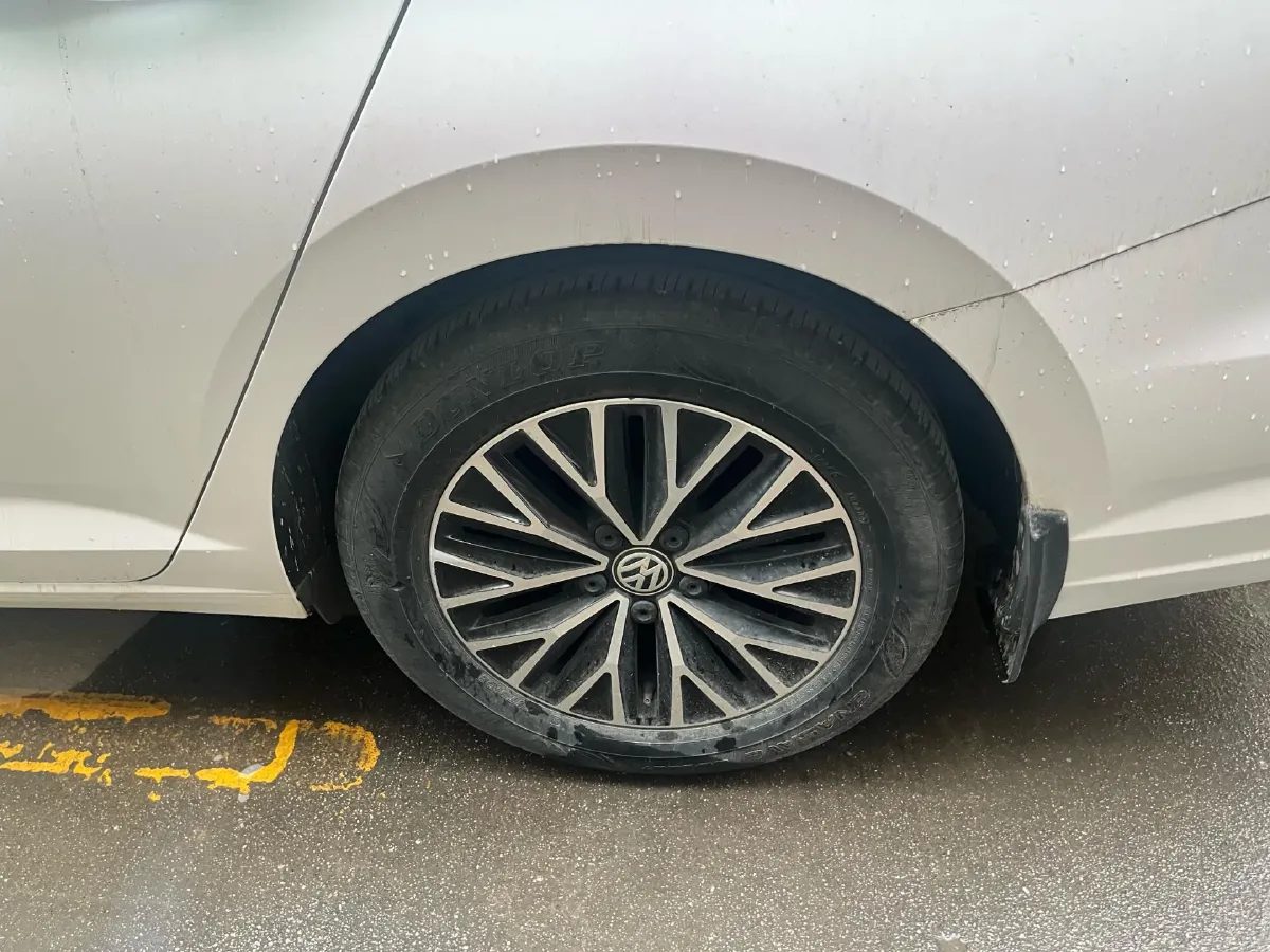 2019 Jeep Renegade 1.3T 173HP L4 7DCT,autocango,china used car exporter,china ev exporter,chinese used car exporter,chinese used ev exporter