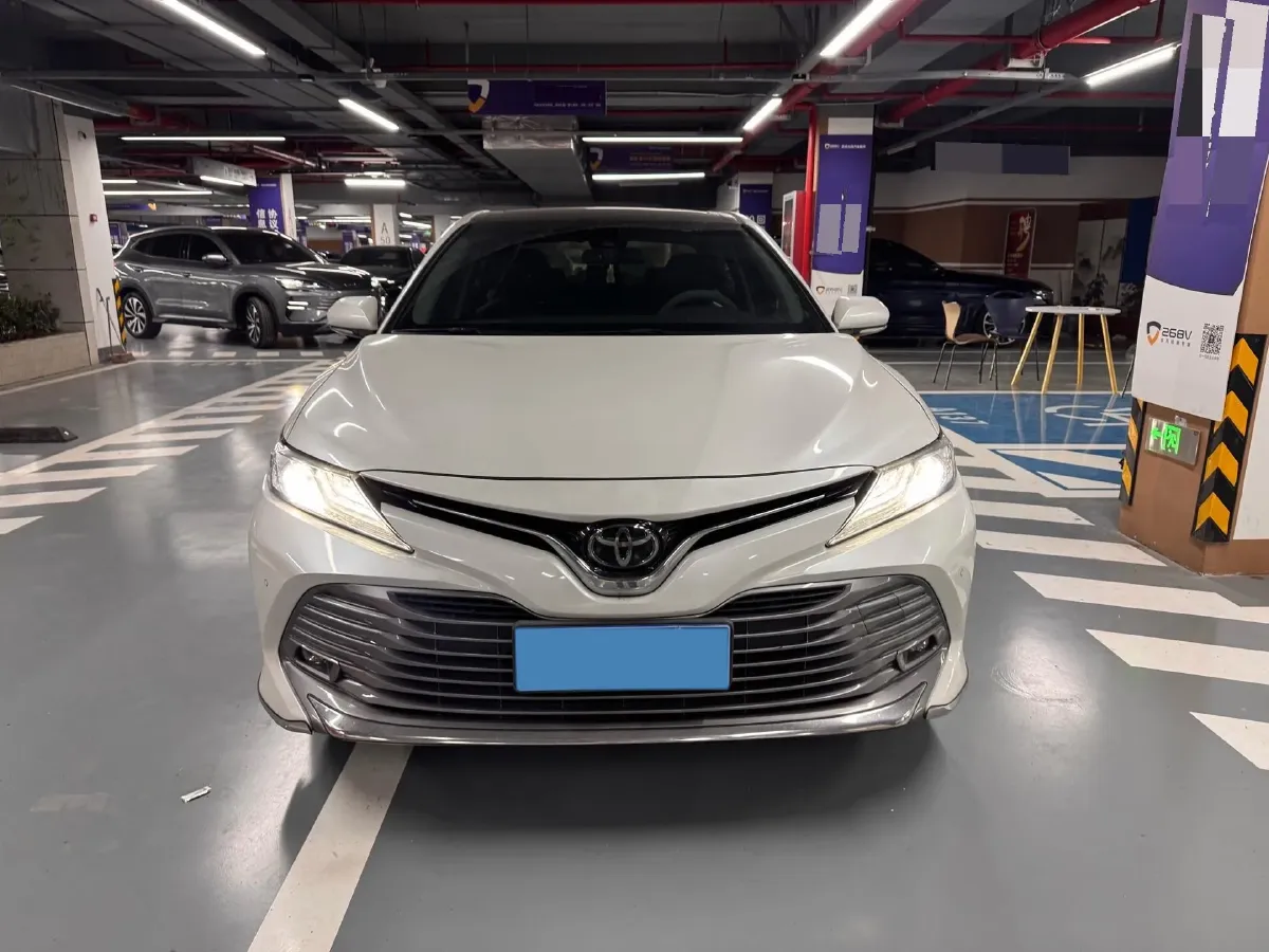 2019 Toyota Camry 2.0L 178HP L4 CVT,autocango,china used car exporter,china ev exporter,chinese used car exporter,chinese used ev exporter