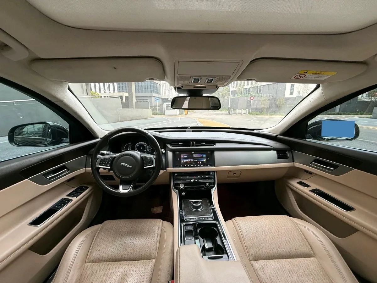 2018 Mercedes-Benz E Class 2.0T 184HP L4 9AT,autocango,china used car exporter,china ev exporter,chinese used car exporter,chinese used ev exporter