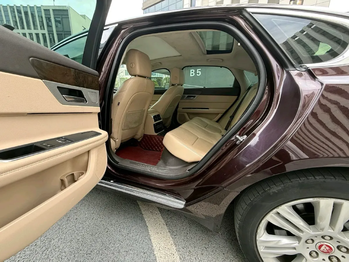 2018 Mercedes-Benz E Class 2.0T 184HP L4 9AT,autocango,china used car exporter,china ev exporter,chinese used car exporter,chinese used ev exporter