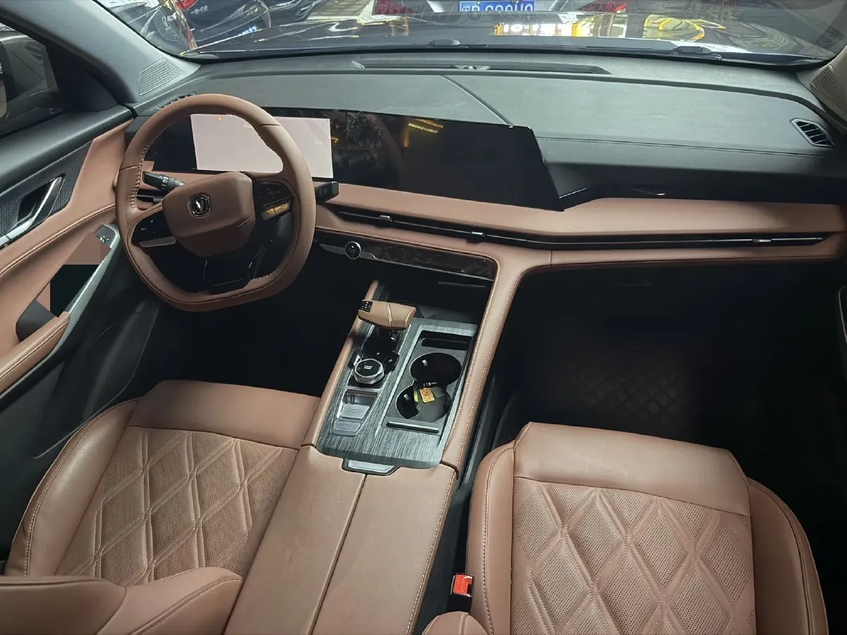 2023 ChangAn CS75 Plus 1.5T 188HP L4 8AT,autocango,china used car exporter,china ev exporter,chinese used car exporter,chinese used ev exporter