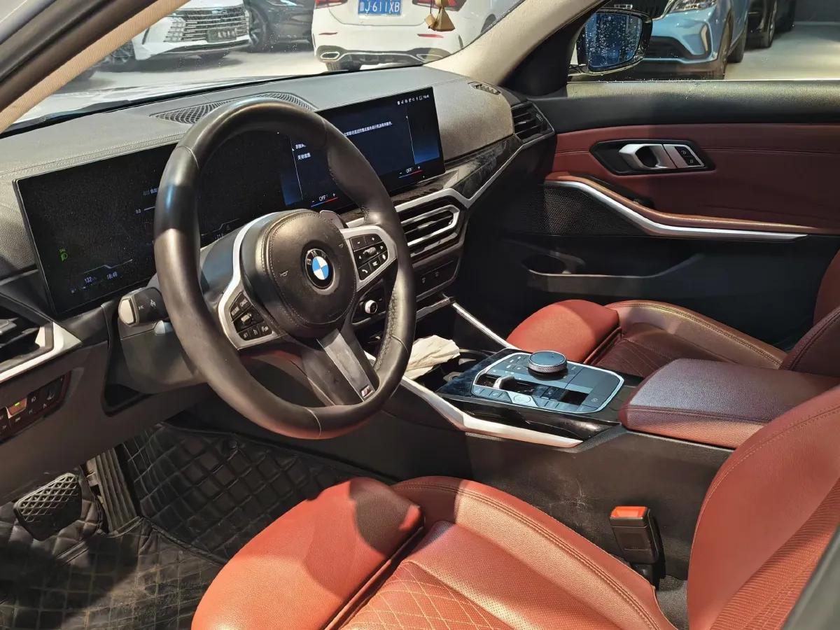 2023 BMW 3 Series 2.0T 156HP L4 8AT,autocango,china used car exporter,china ev exporter,chinese used car exporter,chinese used ev exporter