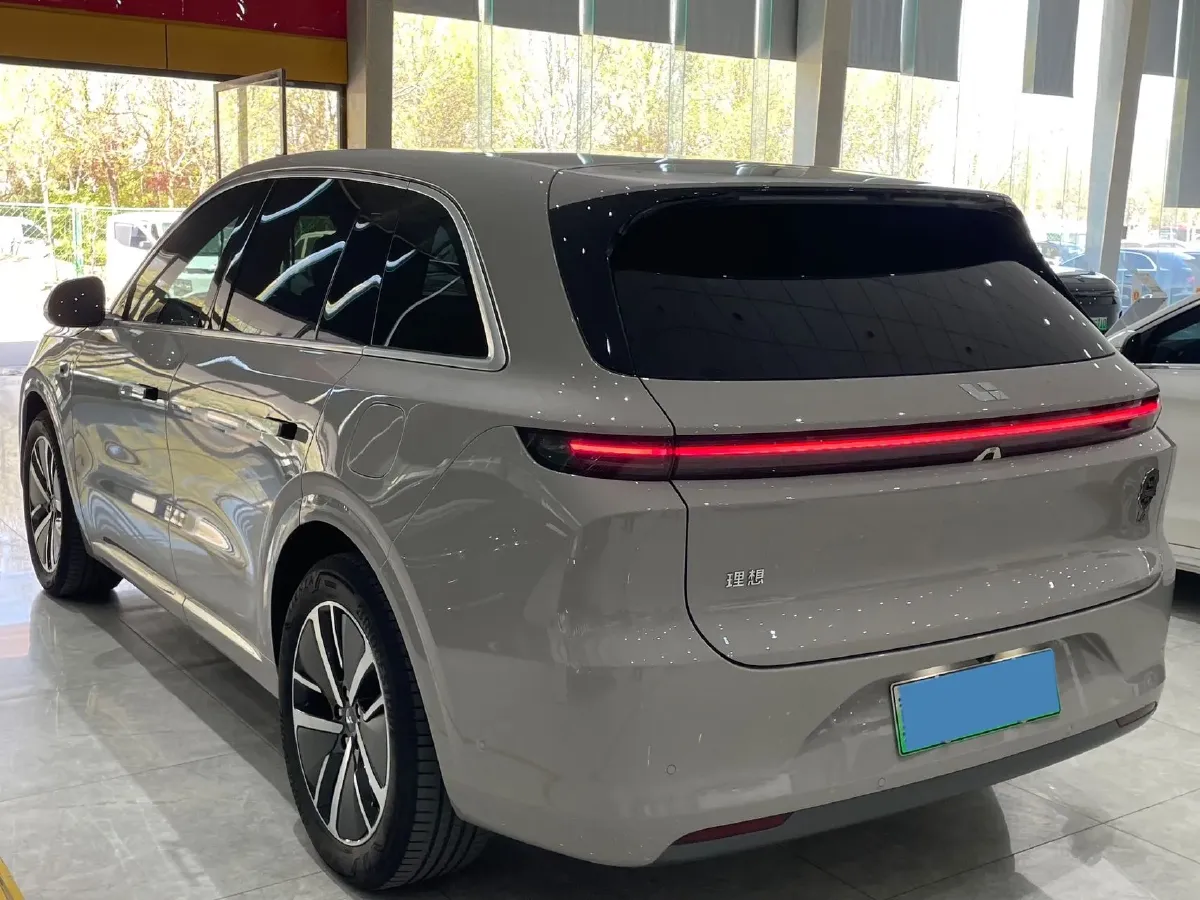 2024 Li L6 Range Extended 154HP L4 REEV 36.8KWH,autocango,china used car exporter,china ev exporter,chinese used car exporter,chinese used ev exporter