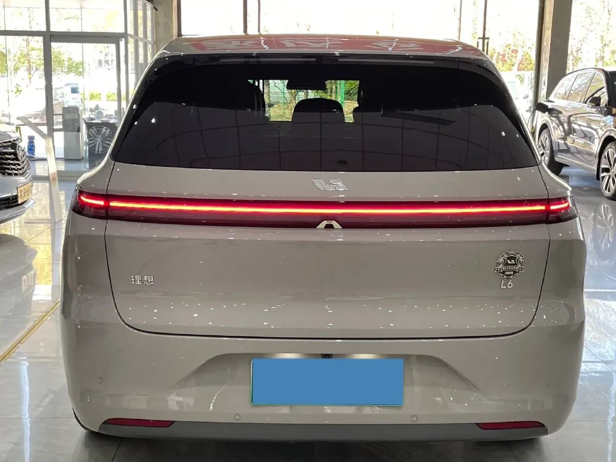 2024 Li L6 Range Extended 154HP L4 REEV 36.8KWH,autocango,china used car exporter,china ev exporter,chinese used car exporter,chinese used ev exporter