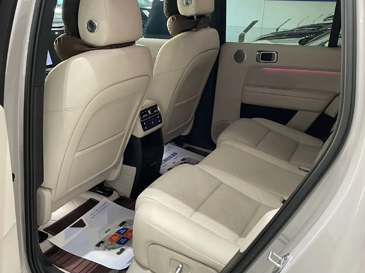 2024 Li L6 Range Extended 154HP L4 REEV 36.8KWH,autocango,china used car exporter,china ev exporter,chinese used car exporter,chinese used ev exporter