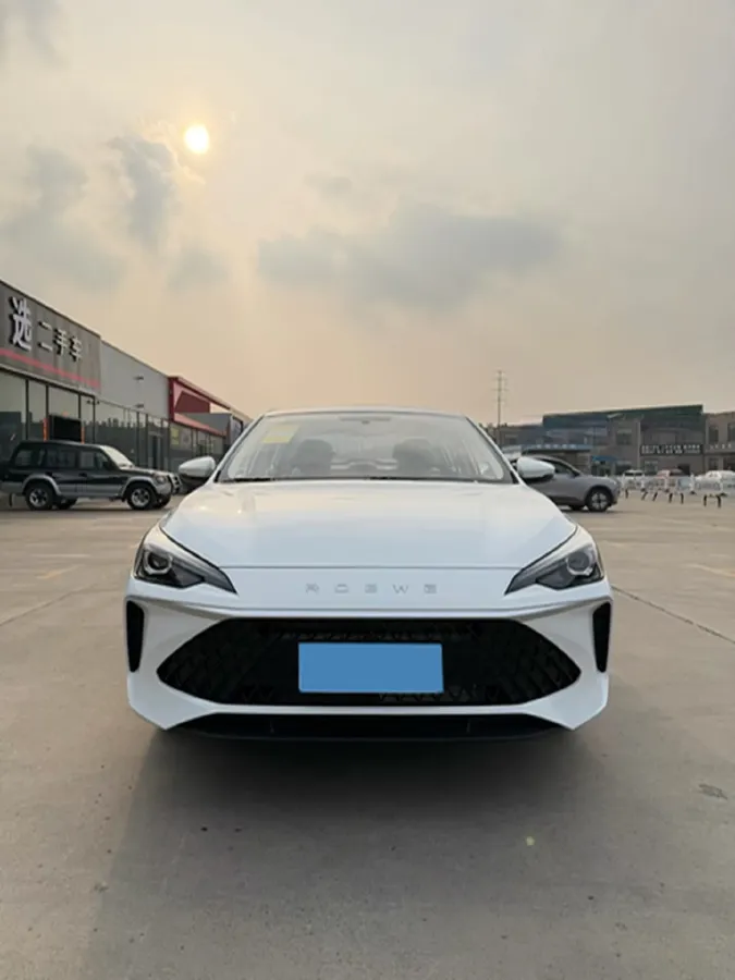 2026 Roewe i5 1.5L 129HP L4 CVT,autocango,china used car exporter,china ev exporter,chinese used car exporter,chinese used ev exporter