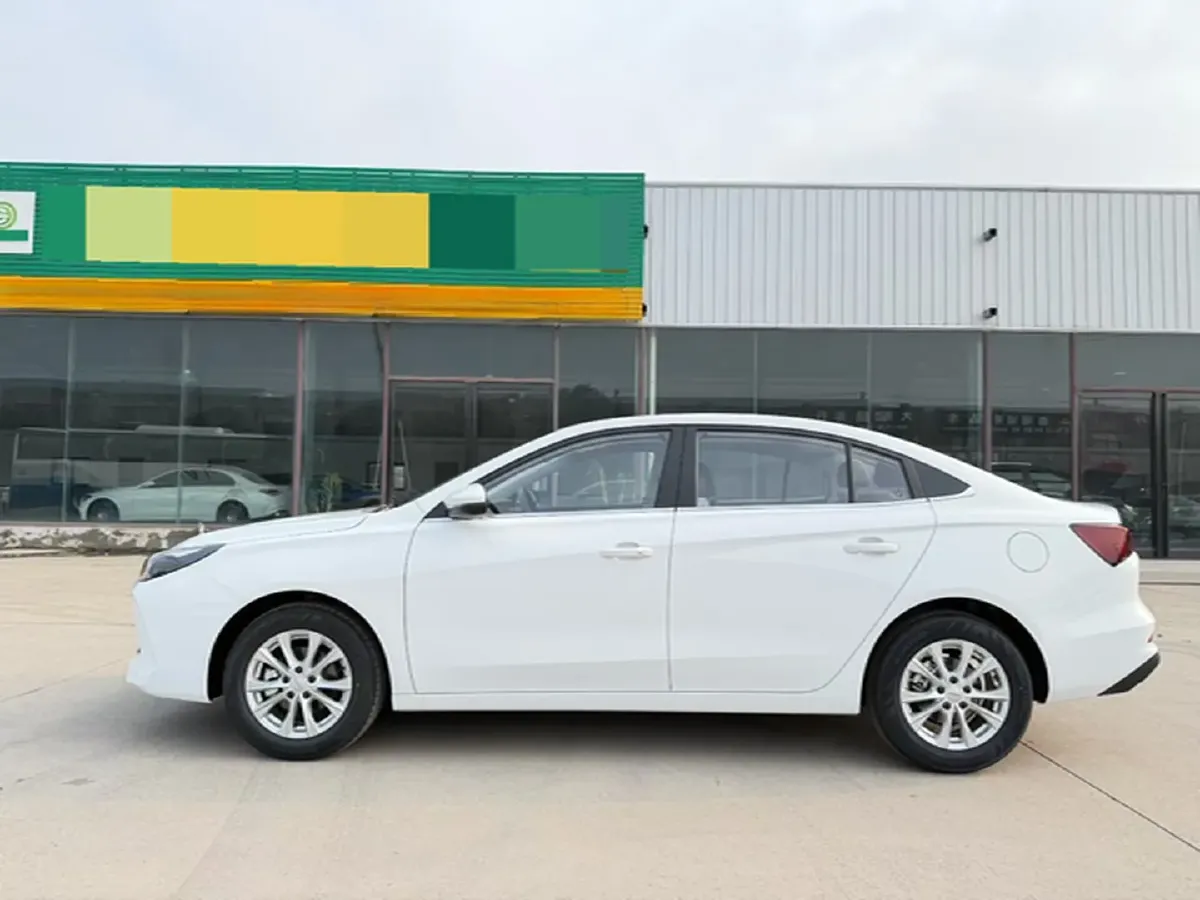 2026 Roewe i5 1.5L 129HP L4 CVT,autocango,china used car exporter,china ev exporter,chinese used car exporter,chinese used ev exporter