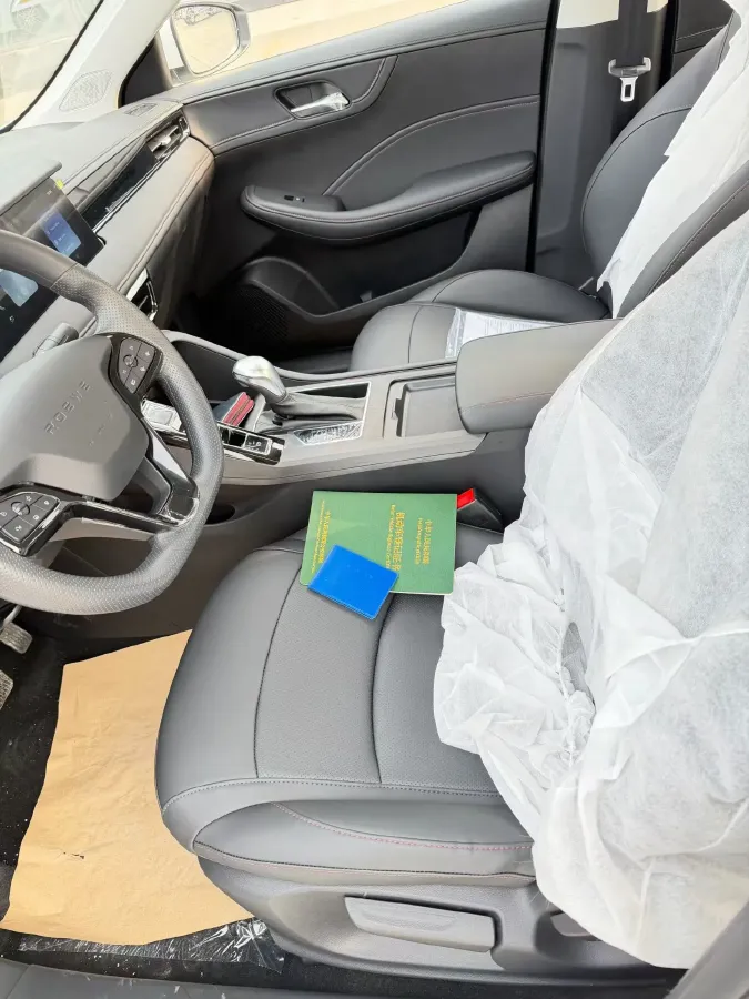 2026 Roewe i5 1.5L 129HP L4 CVT,autocango,china used car exporter,china ev exporter,chinese used car exporter,chinese used ev exporter