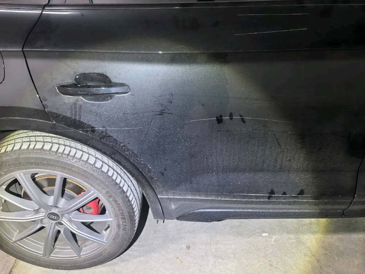 2024 Audi Q5L 2.0T 245HP L4 7DCT,autocango,china used car exporter,china ev exporter,chinese used car exporter,chinese used ev exporter