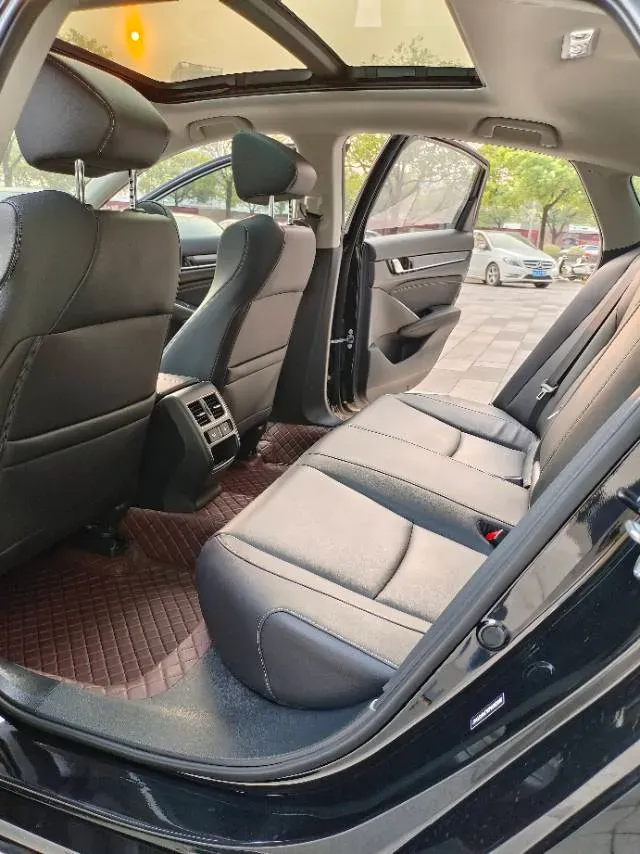 2022 Honda Accord 1.5T 194HP L4 CVT,autocango,china used car exporter,china ev exporter,chinese used car exporter,chinese used ev exporter