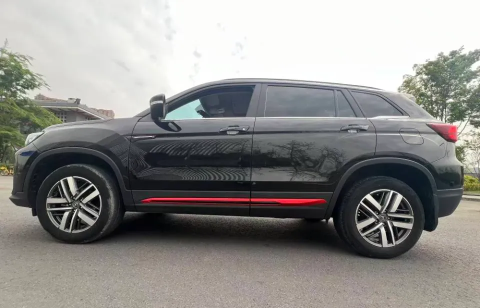 2022 ChangAn CS75 Plus 1.5T 188HP L4 8AT,autocango,china used car exporter,china ev exporter,chinese used car exporter,chinese used ev exporter