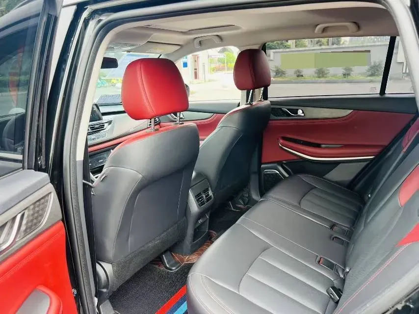 2022 ChangAn CS75 Plus 1.5T 188HP L4 8AT,autocango,china used car exporter,china ev exporter,chinese used car exporter,chinese used ev exporter