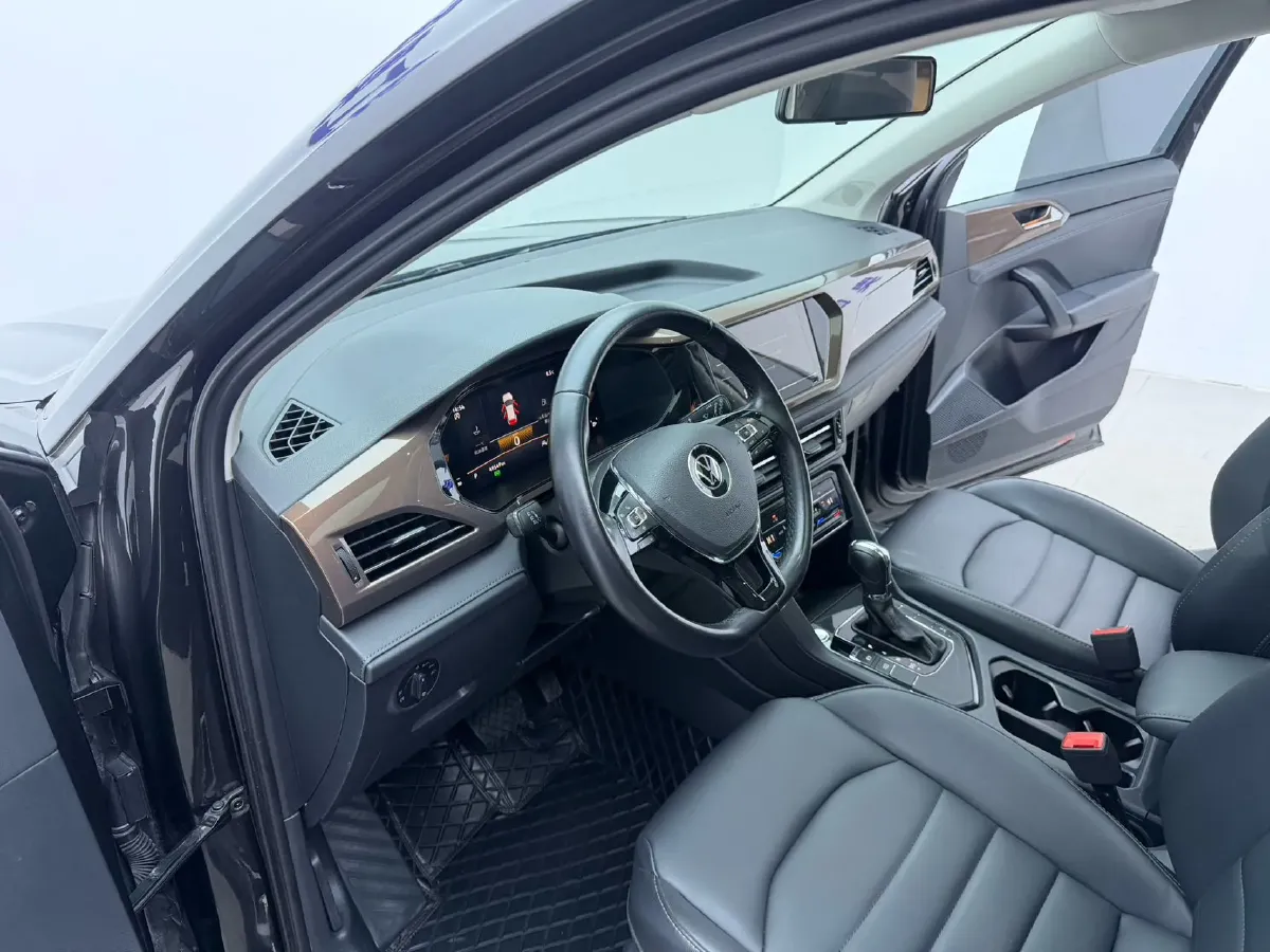 2022 Ford Transit 2.0T 202HP L4 6AT,autocango,china used car exporter,china ev exporter,chinese used car exporter,chinese used ev exporter