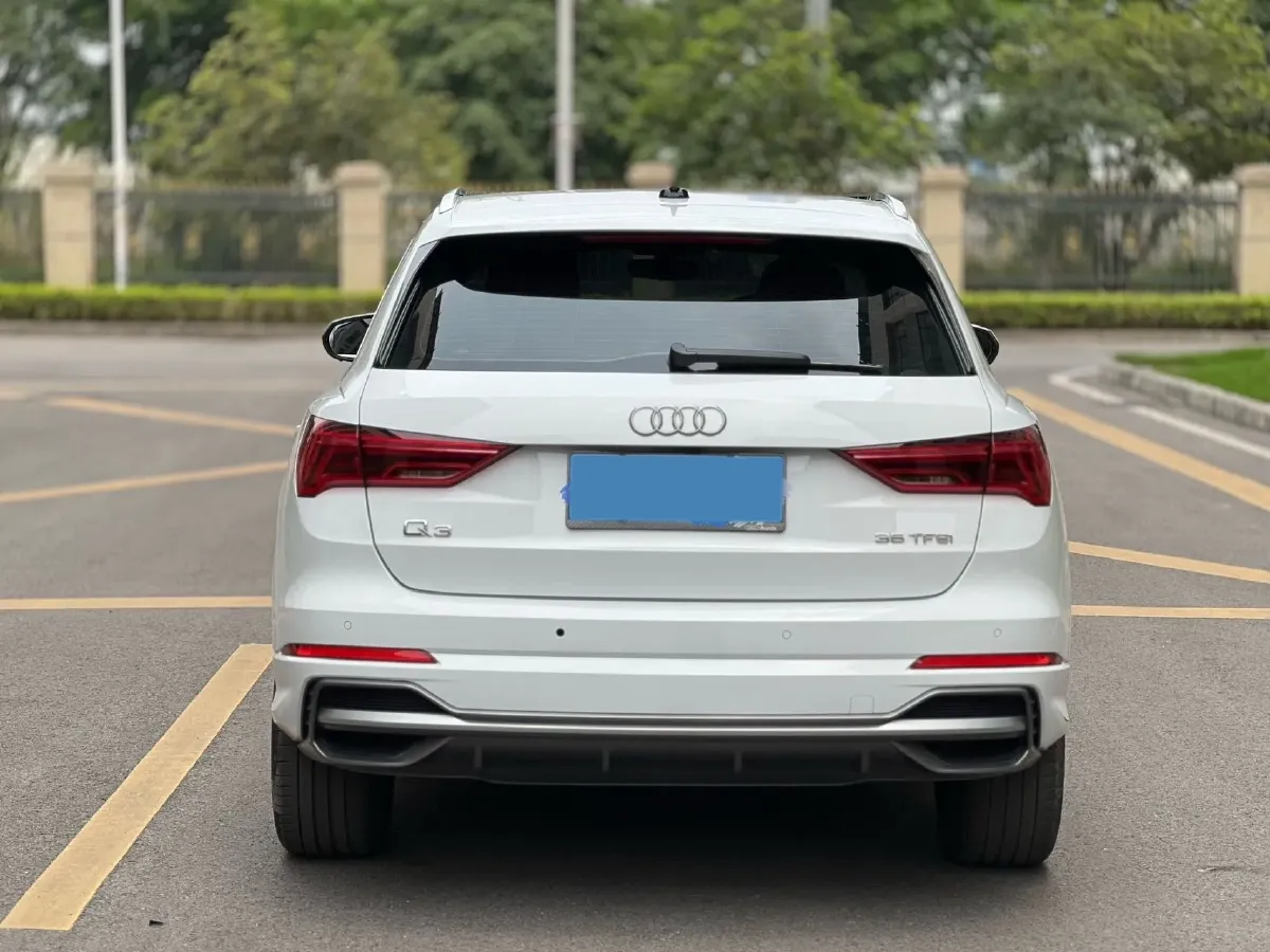 2022 Audi Q3 1.4T 150HP L4 7DCT,autocango,china used car exporter,china ev exporter,chinese used car exporter,chinese used ev exporter