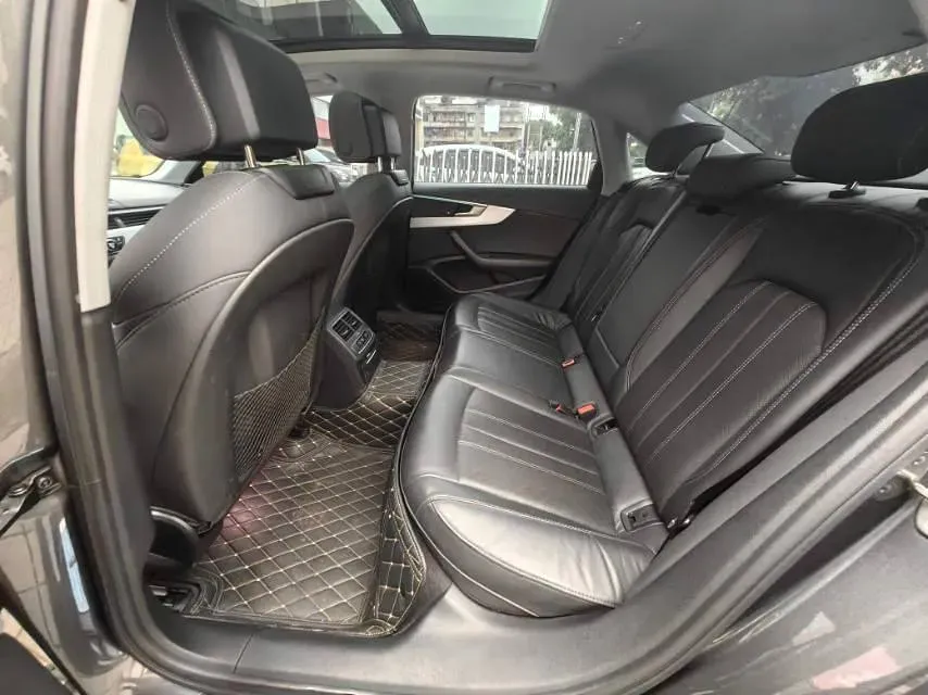 2020 Audi A4L 2.0T 190HP L4 7DCT,autocango,china used car exporter,china ev exporter,chinese used car exporter,chinese used ev exporter