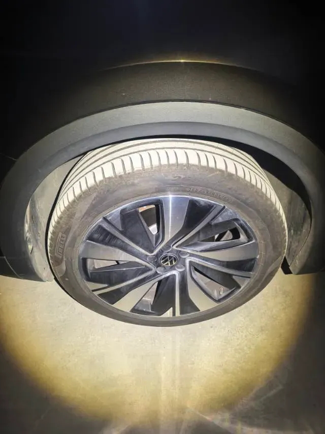 2024 Volkswagen Talagon 2.0T 220HP L4 7DCT,autocango,china used car exporter,china ev exporter,chinese used car exporter,chinese used ev exporter