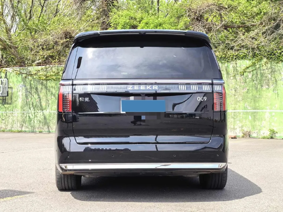 2024 Zeekr 009 BEV 108KWH,autocango,china used car exporter,china ev exporter,chinese used car exporter,chinese used ev exporter