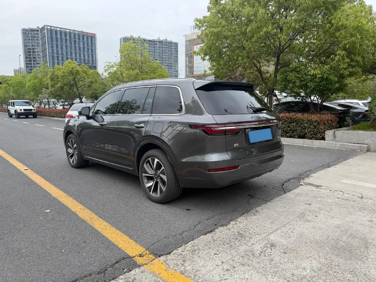 2021 Li ONE Range Extended 131HP REEV 40.5KWH,autocango,china used car exporter,china ev exporter,chinese used car exporter,chinese used ev exporter