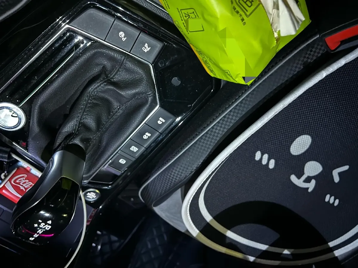 2020 Volkswagen Tayron X 2.0T 186HP L4 7DCT,autocango,china used car exporter,china ev exporter,chinese used car exporter,chinese used ev exporter