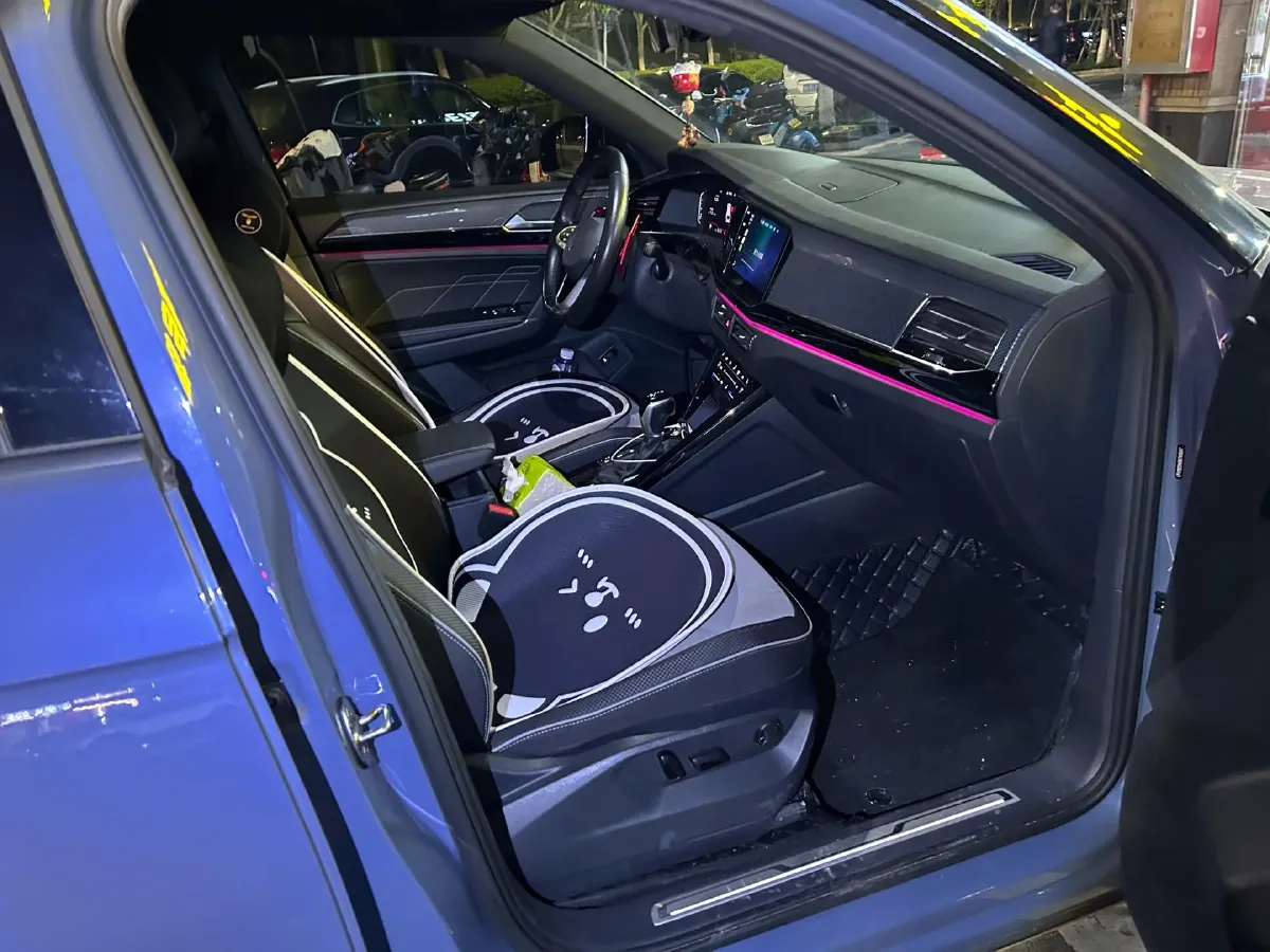 2020 Volkswagen Tayron X 2.0T 186HP L4 7DCT,autocango,china used car exporter,china ev exporter,chinese used car exporter,chinese used ev exporter