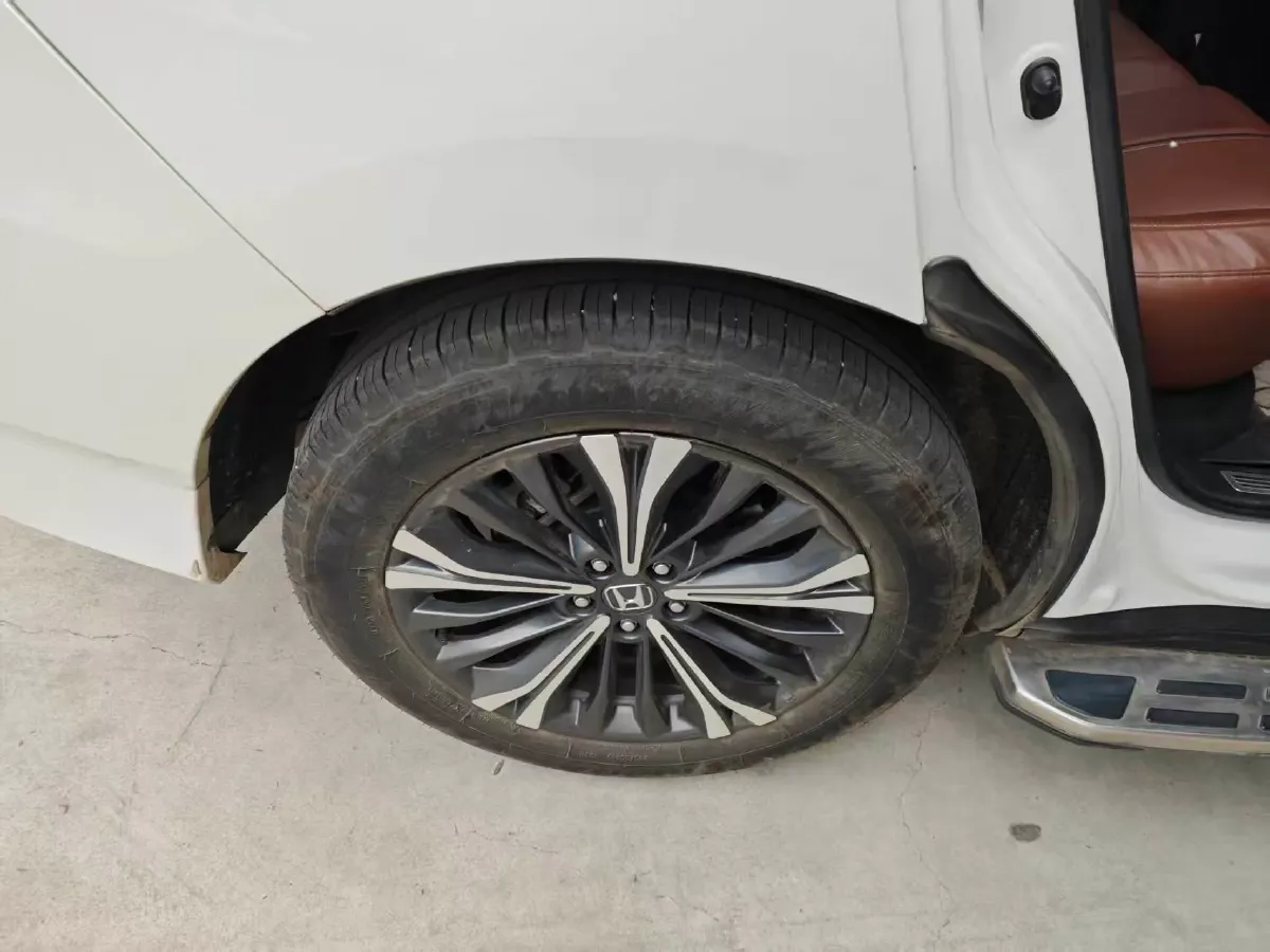 2020 Honda UR-V 2.0T 272HP L4 9AT,autocango,china used car exporter,china ev exporter,chinese used car exporter,chinese used ev exporter