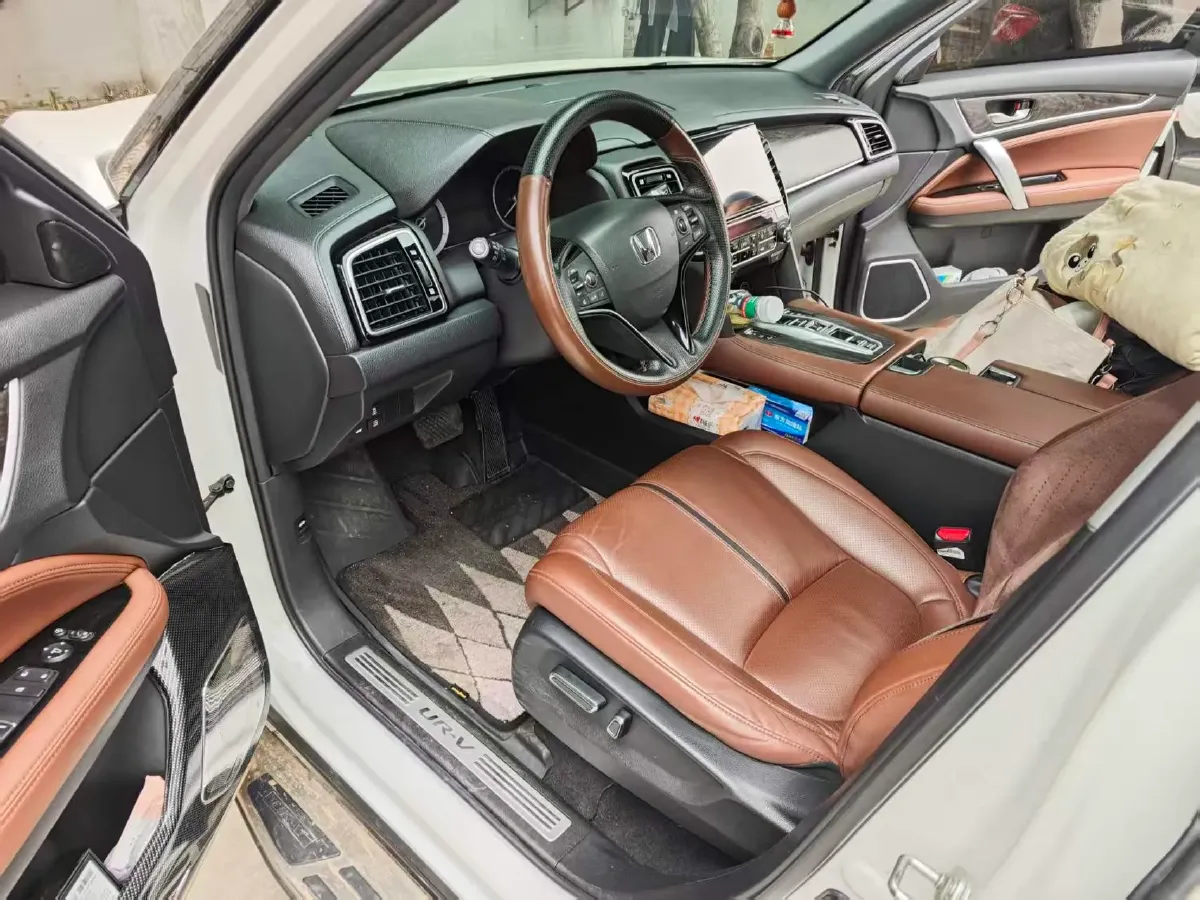 2020 Honda UR-V 2.0T 272HP L4 9AT,autocango,china used car exporter,china ev exporter,chinese used car exporter,chinese used ev exporter