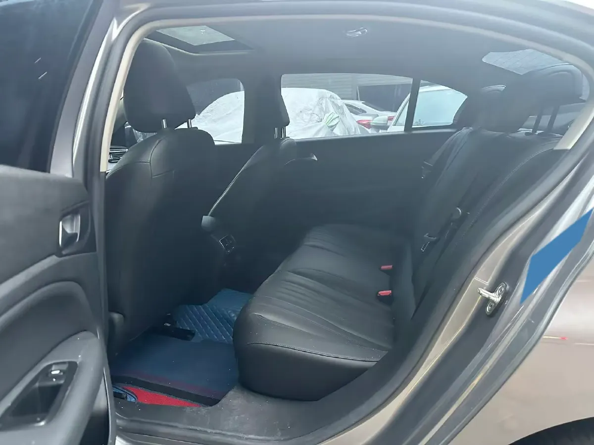 2022 Peugeot 408 1.6T 170HP L4 6AT,autocango,china used car exporter,china ev exporter,chinese used car exporter,chinese used ev exporter