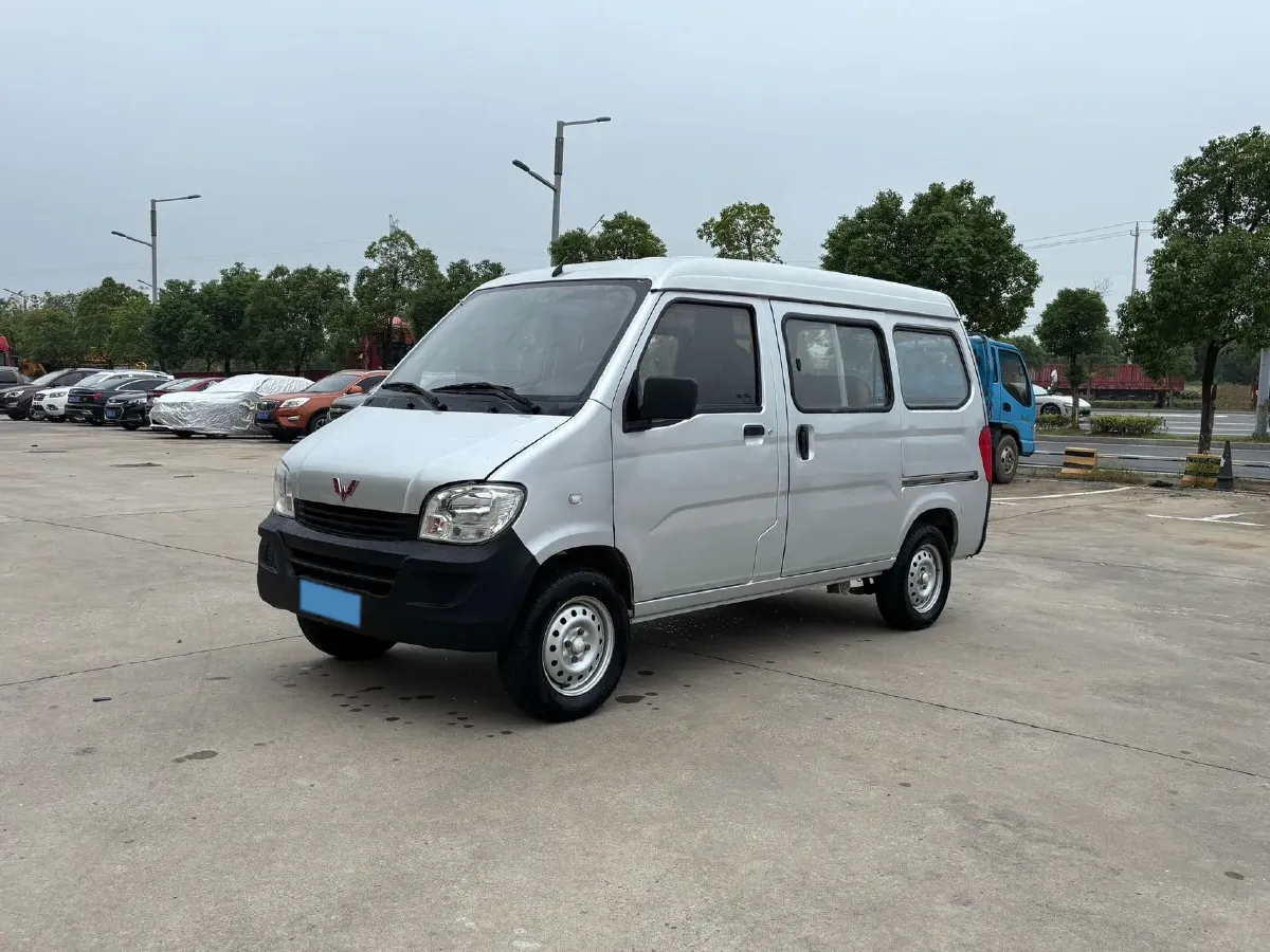 2019 WuLing ZhiGuang 1.2L 82HP L4 5MT,autocango,china used car exporter,china ev exporter,chinese used car exporter,chinese used ev exporter