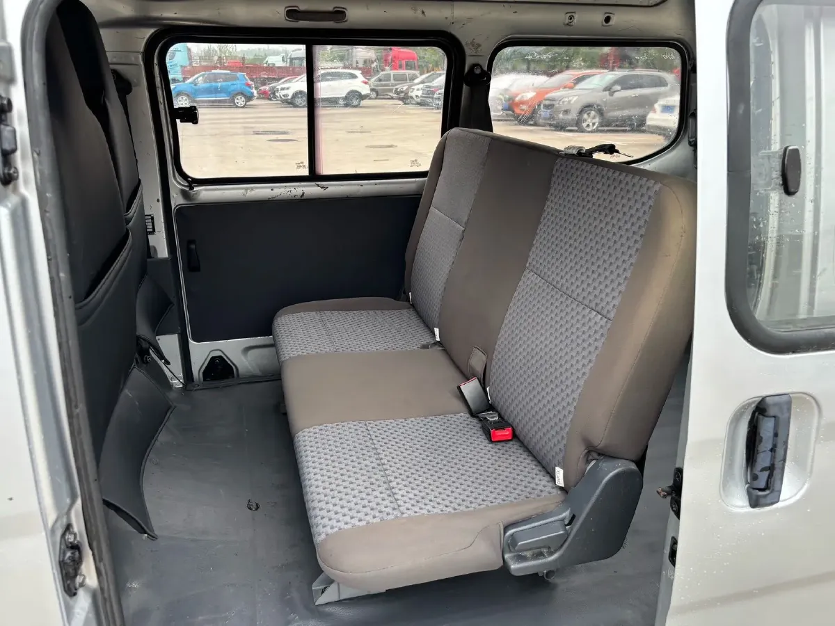 2019 WuLing ZhiGuang 1.2L 82HP L4 5MT,autocango,china used car exporter,china ev exporter,chinese used car exporter,chinese used ev exporter