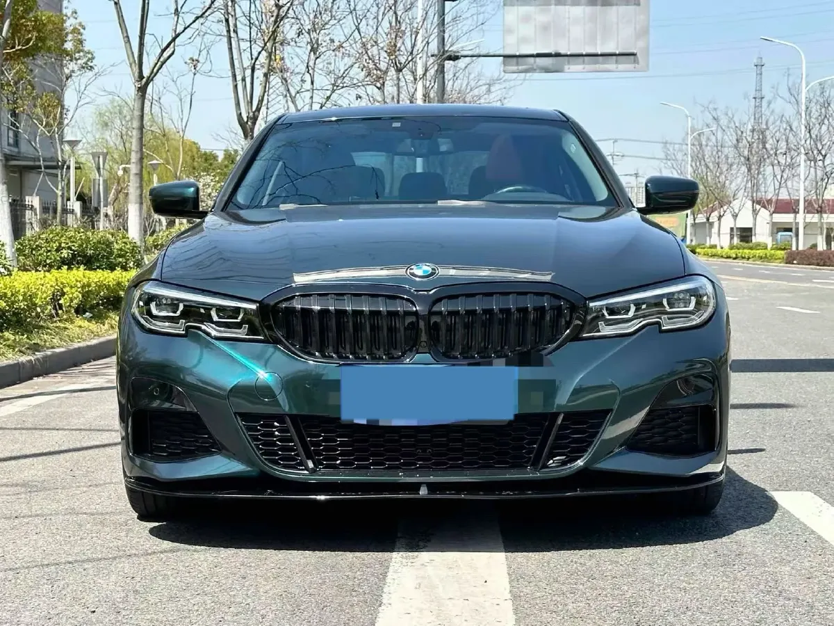 2022 BMW 3 Series 2.0T 156HP L4 8AT,autocango,china used car exporter,china ev exporter,chinese used car exporter,chinese used ev exporter