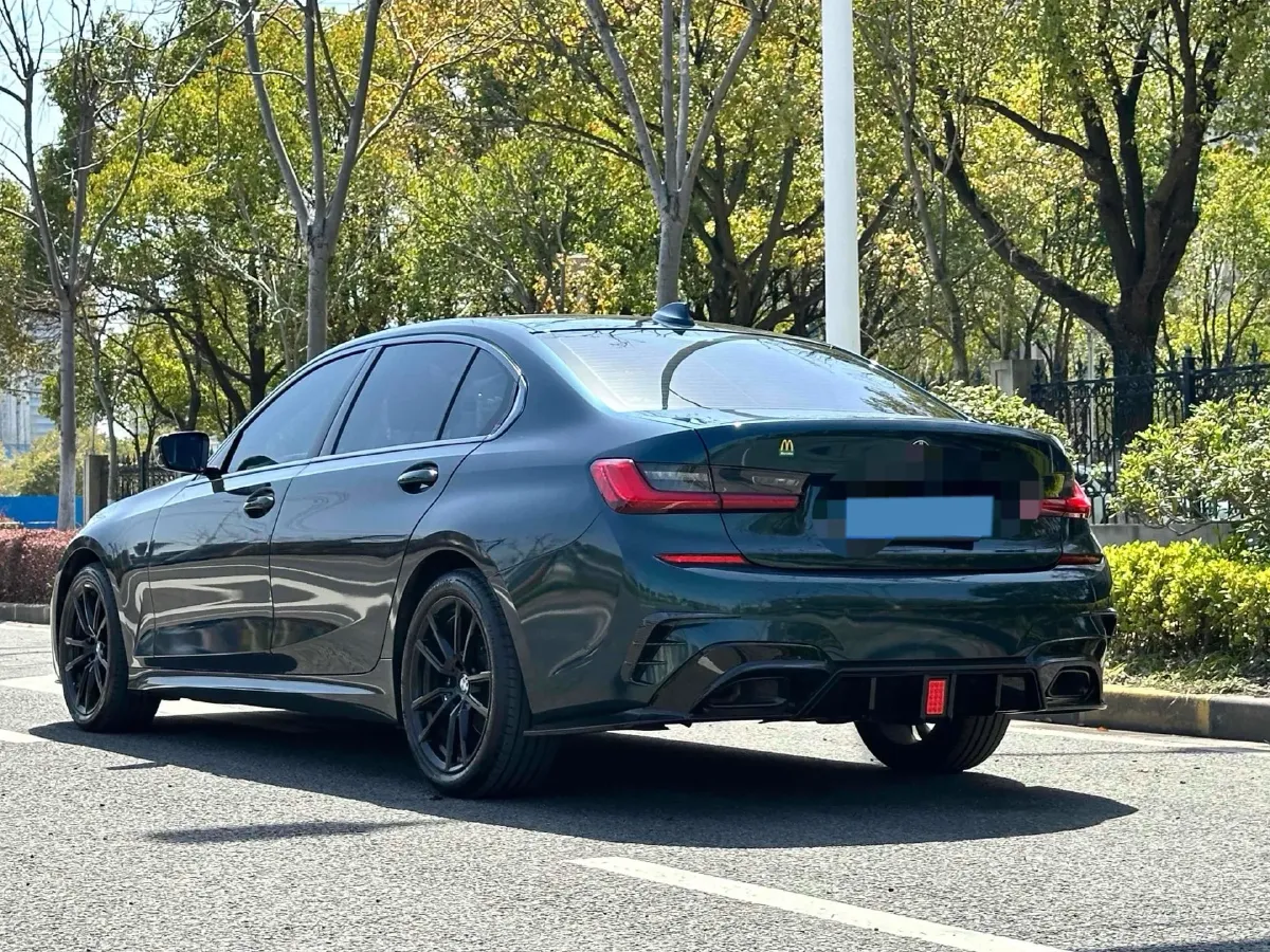 2022 BMW 3 Series 2.0T 156HP L4 8AT,autocango,china used car exporter,china ev exporter,chinese used car exporter,chinese used ev exporter