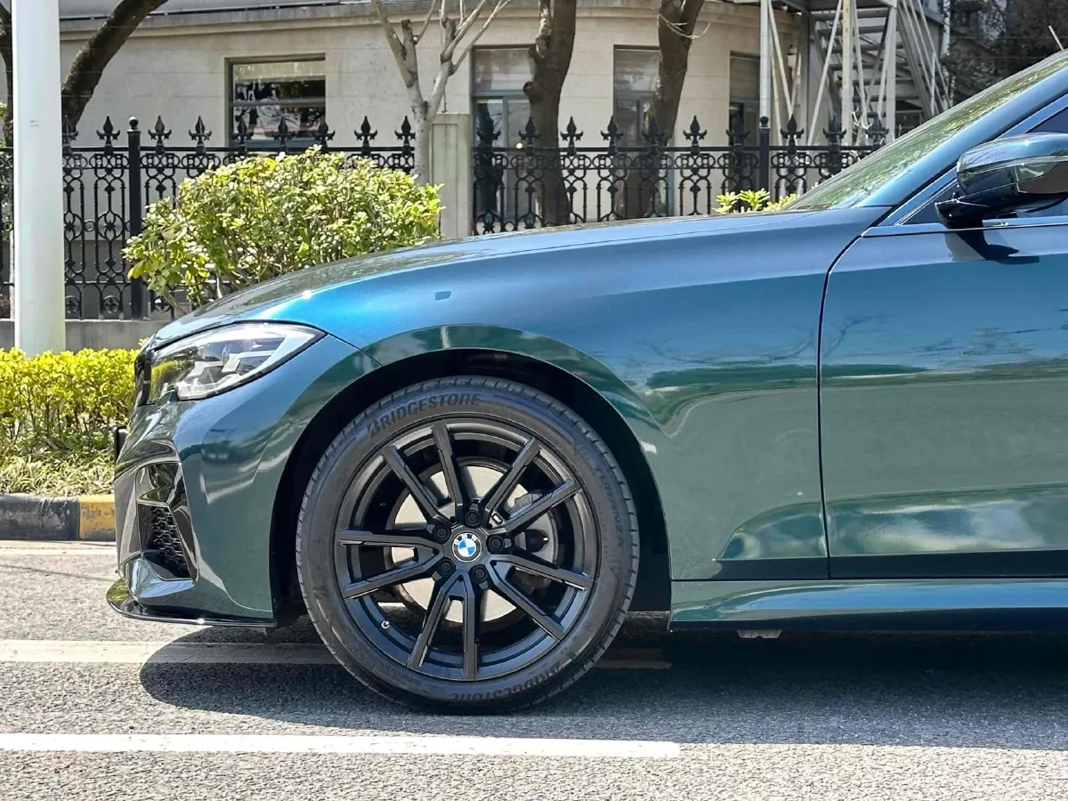 2022 BMW 3 Series 2.0T 156HP L4 8AT,autocango,china used car exporter,china ev exporter,chinese used car exporter,chinese used ev exporter