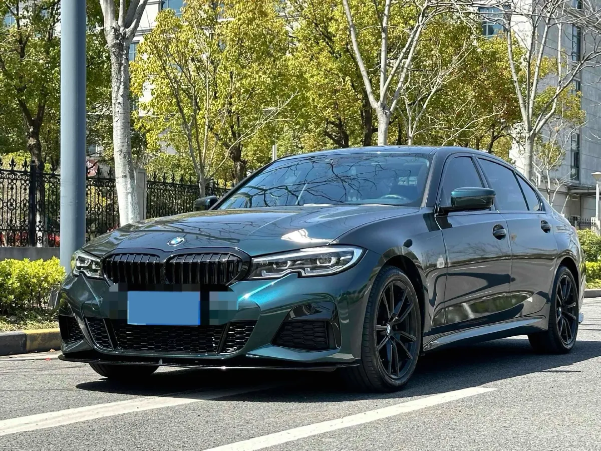 2022 BMW 3 Series 2.0T 156HP L4 8AT,autocango,china used car exporter,china ev exporter,chinese used car exporter,chinese used ev exporter
