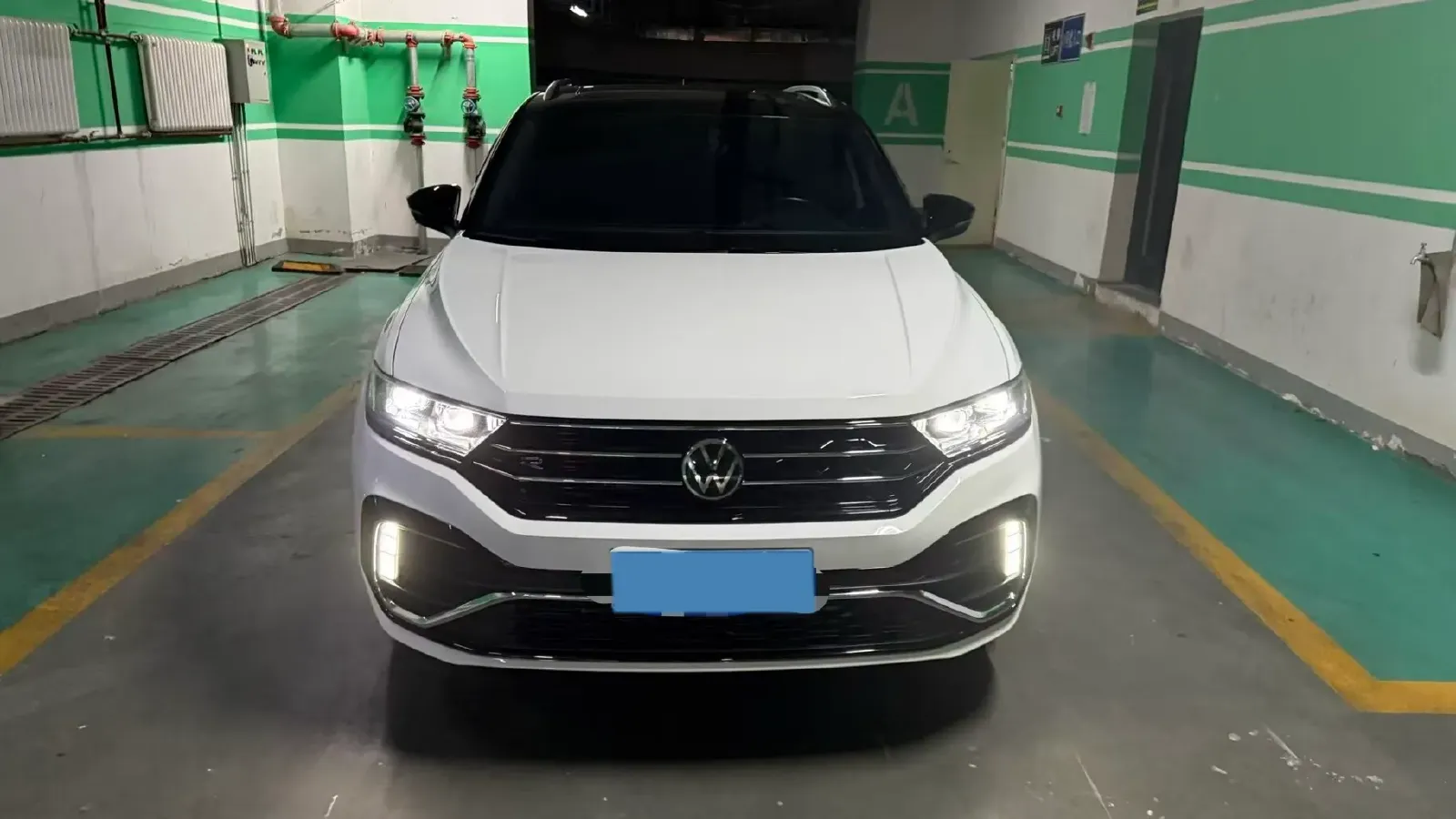 2022 Volkswagen T-Roc 1.4T 150HP L4 7DCT,autocango,china used car exporter,china ev exporter,chinese used car exporter,chinese used ev exporter
