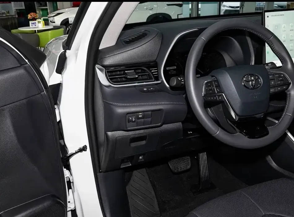 2026 Toyota Highlander 2.5L 189HP L4 E-CVT Hybrid,autocango,china used car exporter,china ev exporter,chinese used car exporter,chinese used ev exporter