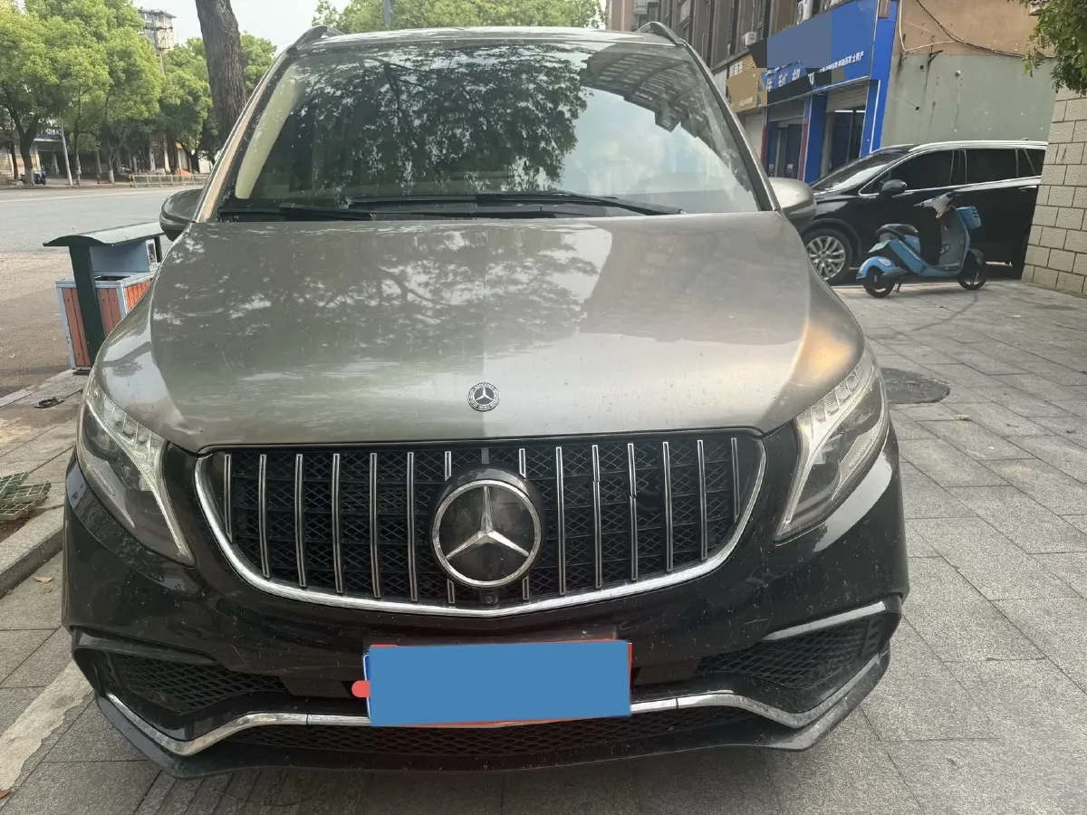 2020 Mercedes-Benz V Class 2.0T 211HP L4 9AT,autocango,china used car exporter,china ev exporter,chinese used car exporter,chinese used ev exporter