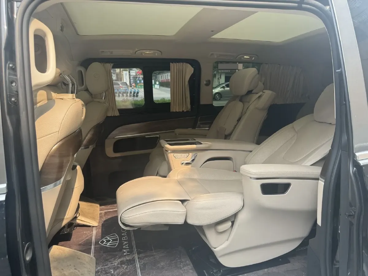 2020 Mercedes-Benz V Class 2.0T 211HP L4 9AT,autocango,china used car exporter,china ev exporter,chinese used car exporter,chinese used ev exporter