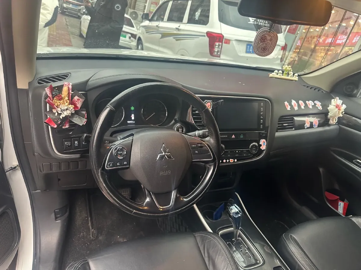 2019 Mitsubishi Outlander 2.0L 166HP L4 CVT,autocango,china used car exporter,china ev exporter,chinese used car exporter,chinese used ev exporter