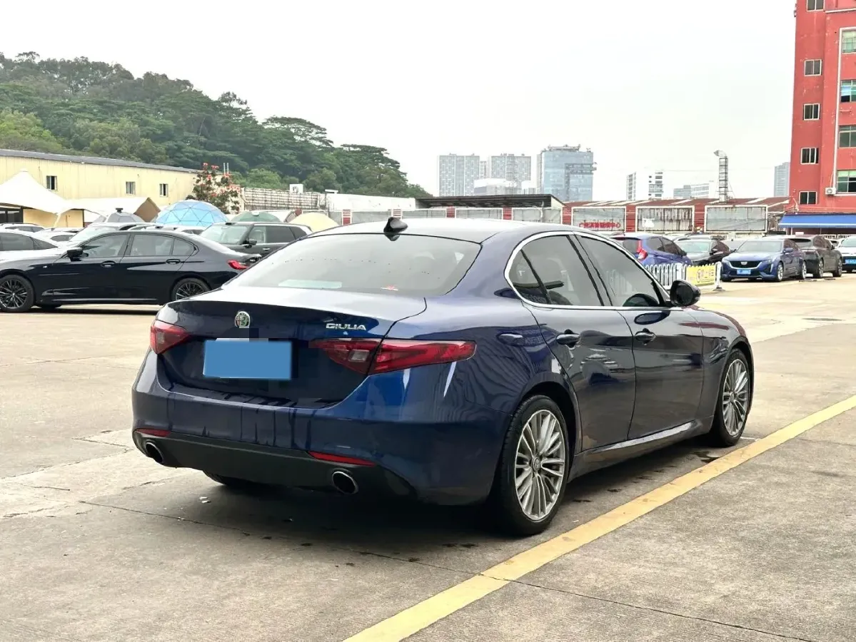 2017 Ford Mustang 2.3T 314HP L4 6AT,autocango,china used car exporter,china ev exporter,chinese used car exporter,chinese used ev exporter