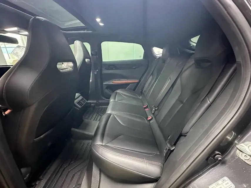 2023 ChangAn UNI-V 1.5T 188HP L4 7DCT,autocango,china used car exporter,china ev exporter,chinese used car exporter,chinese used ev exporter