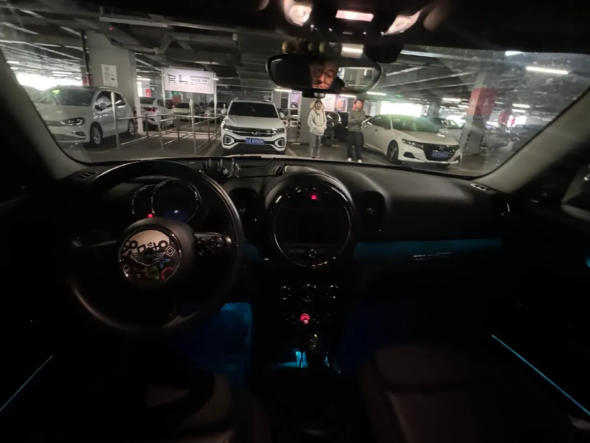 2017 MINI COUNTRYMAN 1.5T 136HP L3 8AT,autocango,china used car exporter,china ev exporter,chinese used car exporter,chinese used ev exporter