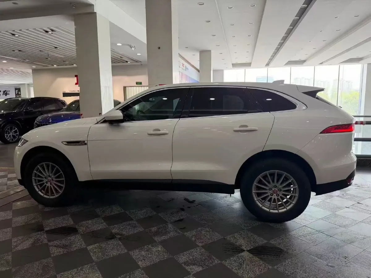 2019 Jaguar F-PACE 2.0T 250HP L4 8AT,autocango,china used car exporter,china ev exporter,chinese used car exporter,chinese used ev exporter