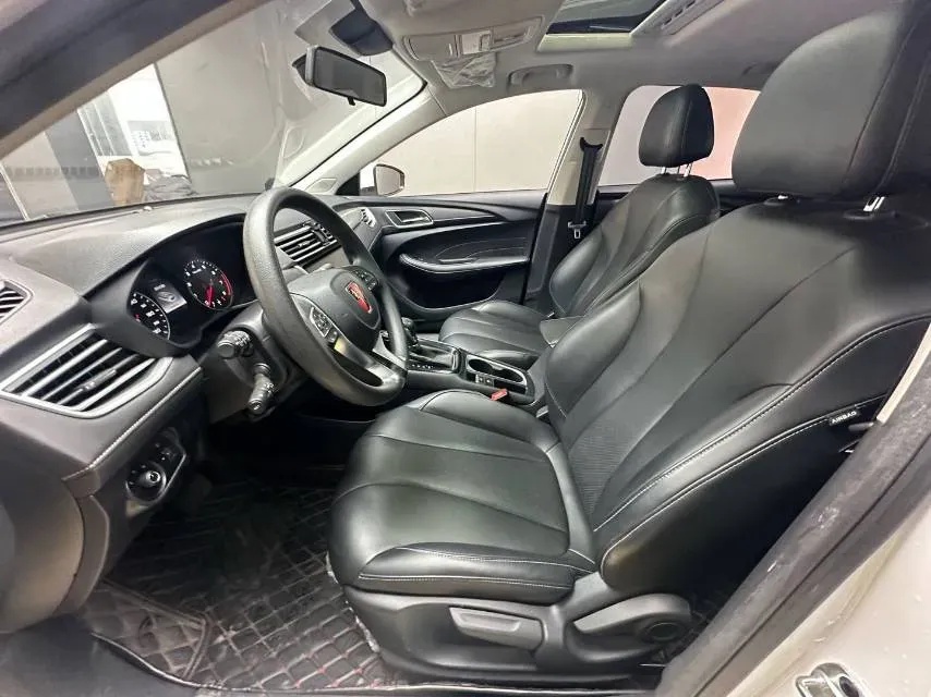 2019 Roewe i5 1.5L 120HP L4 CVT,autocango,china used car exporter,china ev exporter,chinese used car exporter,chinese used ev exporter