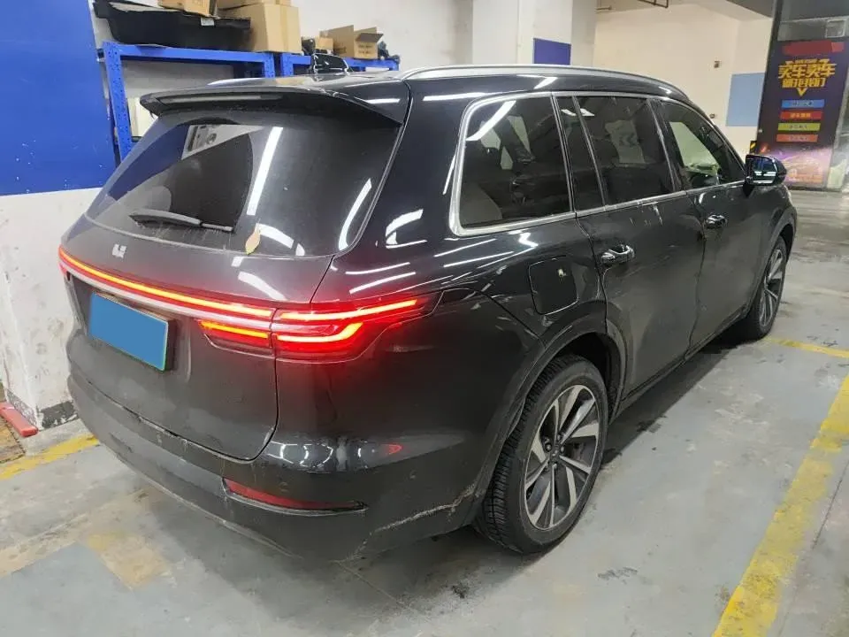 2021 Li ONE Range Extended 131HP REEV 40.5KWH,autocango,china used car exporter,china ev exporter,chinese used car exporter,chinese used ev exporter