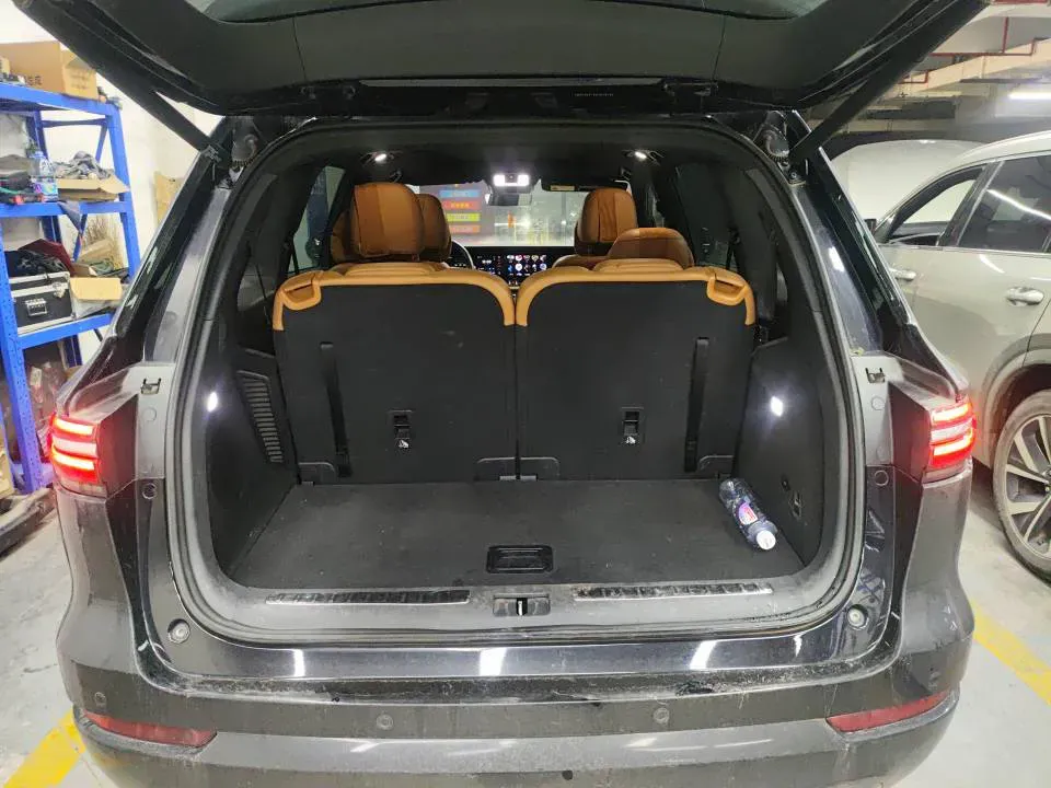 2021 Li ONE Range Extended 131HP REEV 40.5KWH,autocango,china used car exporter,china ev exporter,chinese used car exporter,chinese used ev exporter