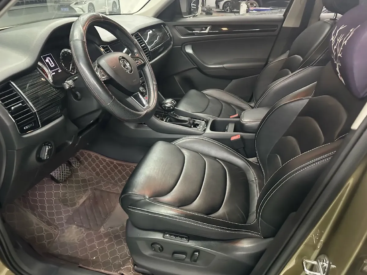 2018 Skoda Kodiak 2.0T 186HP L4 7DCT,autocango,china used car exporter,china ev exporter,chinese used car exporter,chinese used ev exporter