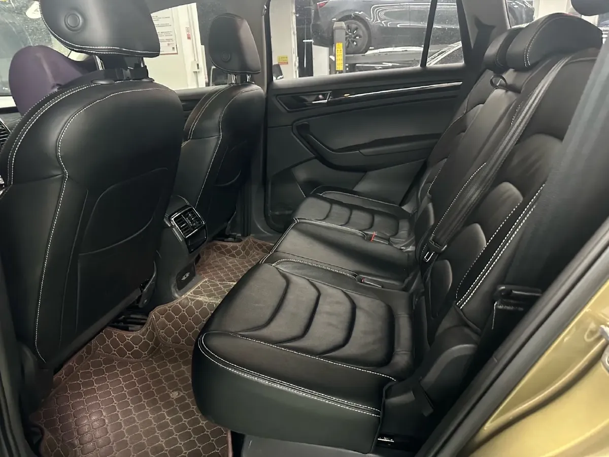 2018 Skoda Kodiak 2.0T 186HP L4 7DCT,autocango,china used car exporter,china ev exporter,chinese used car exporter,chinese used ev exporter