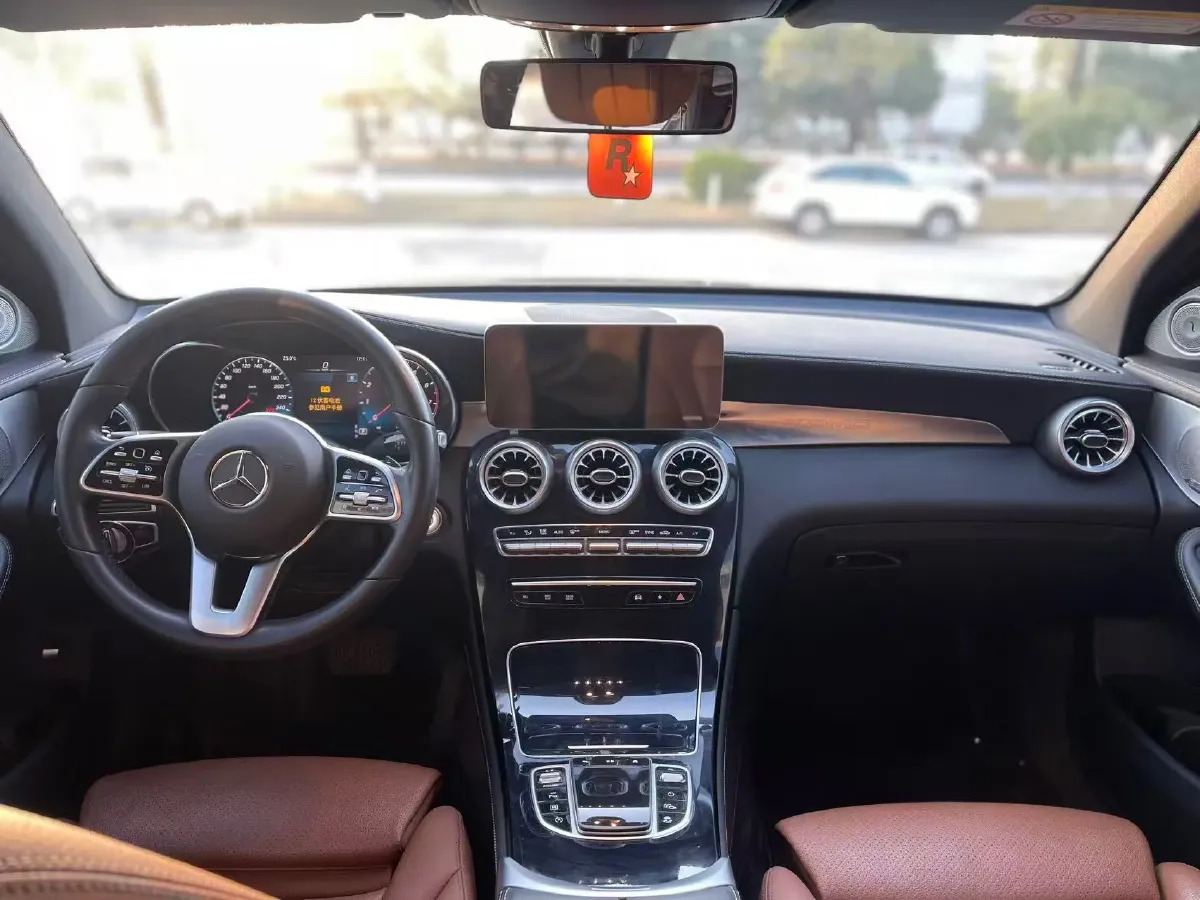 2022 Mercedes-Benz GLC Class 2.0T 197HP L4 9AT,autocango,china used car exporter,china ev exporter,chinese used car exporter,chinese used ev exporter