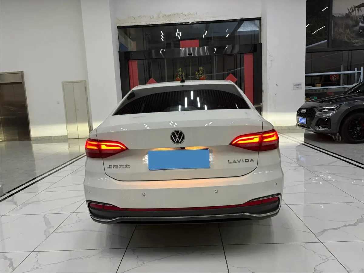 2023 Volkswagen Lavida 1.5L 110HP L4 6AT,autocango,china used car exporter,china ev exporter,chinese used car exporter,chinese used ev exporter