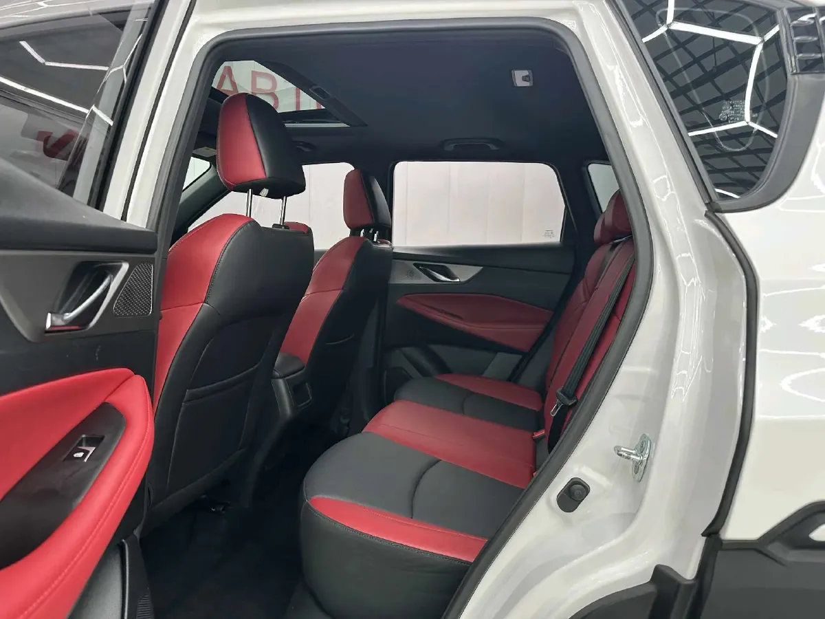 2022 ChangAn CS35 Plus 1.4T 160HP L4 7DCT,autocango,china used car exporter,china ev exporter,chinese used car exporter,chinese used ev exporter